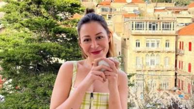 لماذا ترفض منة شلبي الزواج؟.. الأربعينية في اطلالة ساحرة (صور) 