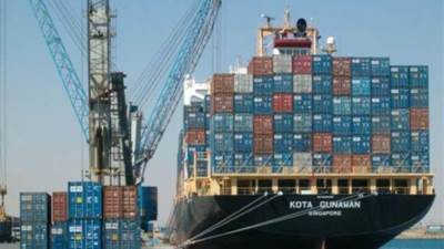 "المالية": 2.1 مليار جنيه ضرائب ورسوم بجمارك بورسعيد فى يوليو الماضى