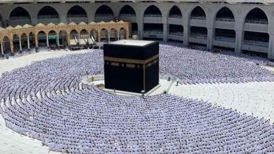 السماح للشركات السياحية بتوثيق عقود وكالة العمرة بدءا من 21 أغسطس ولمدة شهر