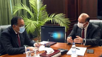 مدبولي: القطاع المالي غير المصرفي يلعب دورا محوريا في دعم الاقتصاد المصري