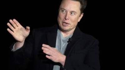 إيلون ماسك يطلب مثول شركتين تتحققان من مستخدمي تويتر أمام المحكم