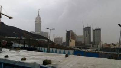 السعودية.. أمطار غزيرة تضرب منطقة مكة المكرمة