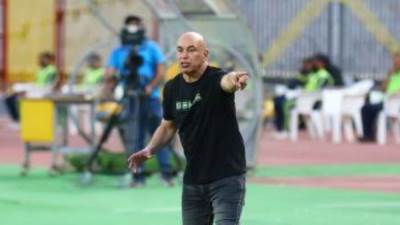 حسام حسن يعود لقيادة المصري بعد الإيقاف