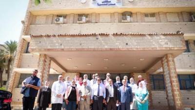 وزير الصحة يتفقد قسم الأشعة المقطعية الجديد بمستشفى صدر المعمورة