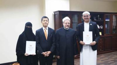 مفتي الجمهورية يستقبل سفير تايلاند للاحتفاء بتخريج الطلاب الوافدين