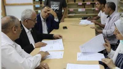 وزير التربية يلتقي طلاب الثانوية العامة وأولياء الأمور خلال متابعة التظلمات