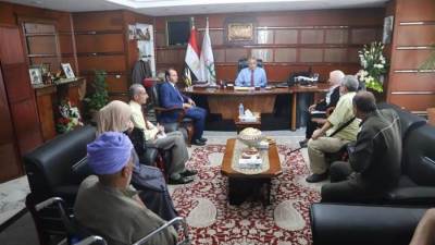 خلال لقائه بأصحاب المعاشات التقاعدية بالعراق.. شحاته: حريصون على حصولهم على مستحقاتهم