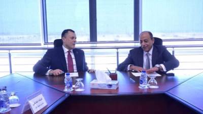 وزيرا السياحة والطيران المدني يبحثان آليات تنشيط الحركة الجوية لمصر