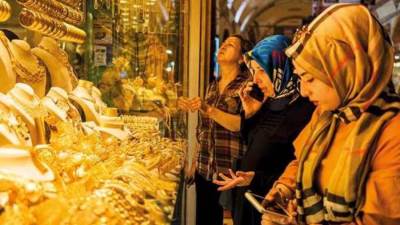 أسعار الذهب تواصل الأرتفاع في منتصف تعاملات اليوم الأثنين 22 أغسطس 