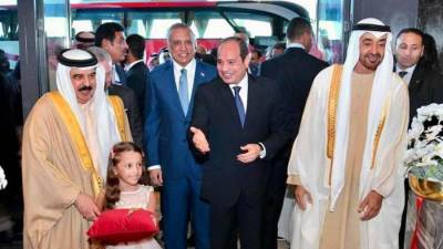 الرئيس السيسي والقادة العرب يتفقدون العلمين الجديدة ومنتجع ريجال هايتس 