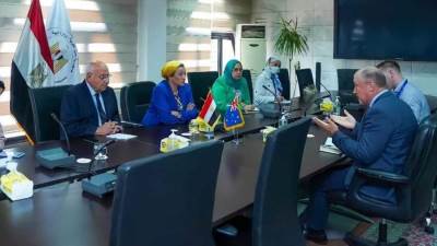 "فؤاد" تؤكد لسفير أستراليا أن مصر انتهت من وضع استراتيجيتها الوطنية للتغير المناخي لعام 2050