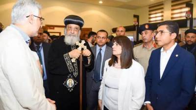 البابا تواضروس ووزيرة الهجرة يفتتحان جناح وزارة الهجرة بمعرض لوجوس بوادي النطرون