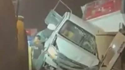 حادث مروع.. سائق تريلا يدهس 15 سيارة ملاكي وأجرة على الطريق الدائري