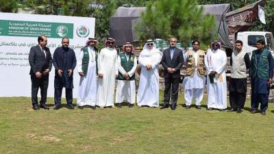  سلمان للإغاثة يسلم الدفعة الثالثة من المساعدات الإغاثية لمتضرري الفيضانات بباكستان