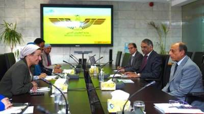 وزيرا البيئة والطيران المدني يناقشان آخر الاستعدادات لاستضافة قمة المناخ
