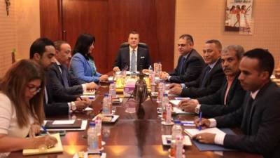 وزير السياحة يعقد أول اجتماعاته مع ممثلي اللجان النقابية للعاملين بالوزارة