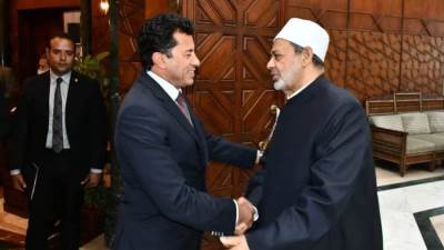 وزير الشباب وشيخ الأزهر يتفقان على تكثيف الحملات التوعوية لتأهيل الشباب 