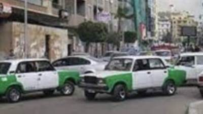 سائق بالبحيرة يجد حقيبة بها 150 ألف جنيه ويعيدها لصاحبتها ويرفض المكافأة