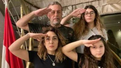 شوية تراب في الهوا.. زوجة شريف منير توجه رسالة شديدة اللهجة إلى منتقديها