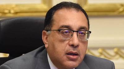 رئيس الوزراء يلتقي محافظ البنك المركزي لاستعراض عدد من الملفات الاقتصادية 