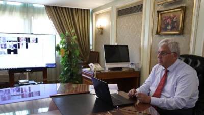 التعليم: يؤكد على الدور المحوري للمعهد في قطاعي الصحة والبحث العلمي