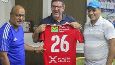 فيتوريا يزور طلائع الجيش ويجتمع بطارق العشري