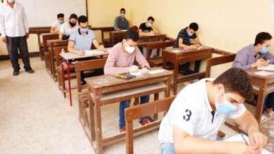 طلاب الثانوية يبدأون امتحانات الجيولوجيا والتفاضل وعلم النفس دور ثان