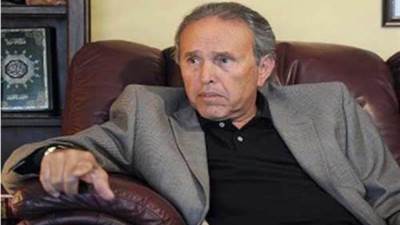 هل يضر مصر تخفيض سعر الجنيه؟.. هاني توفيق يشرح