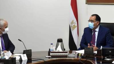 "مدبولي" يستعرض مع" وزير التعليم" ملفات عمل الوزارة خلال المرحلة المقبلة 