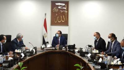 رئيس الوزراء يتابع مع وزير التعليم العالي ملفات عمل الوزارة