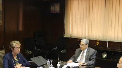 «شاكر» يستقبل ممثلة شركة ZHERO الايطالية لبحث التعاون والاستثمار فى مجال الكهرباء