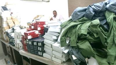 جمارك سفاجا تضبط محاولة تهريب عدد من أجهزه تقويه شبكات المحمول ولوازمها