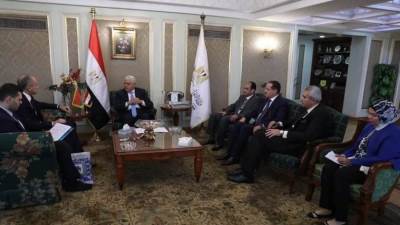 وزير التعليم العالي يبحث دعم علاقات التعاون العلمي والبحثي مع بيلاروسيا