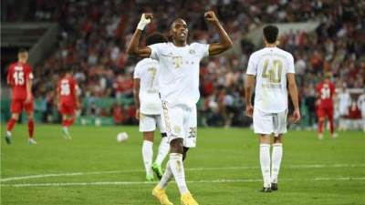 تيل أصغر لاعب يسجل لبايرن ميونخ في مباراة رسمية