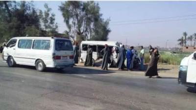 مصرع وإصابة 12 شخصًا في تصادم قطار بسيارة ميكروباص في الشرقية