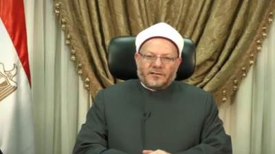 مفتي الديار المصرية يعلق على تريند "أجر المرأة مقابل خدمة زوجها..ماذا قال؟"
