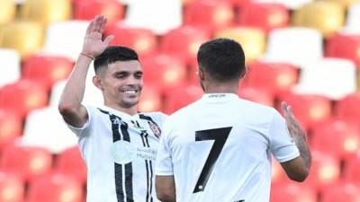 بداية مبشرة.. أشرف بن شرقي يصنع الحدث في الدوري الإماراتي