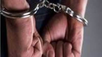 ضبط حارس عقار متهم بهتك عرض طالبة داخل مصعد بالإسكندرية 