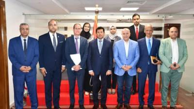 وزير الشباب والرياضة يبحث التعاون مع مؤسسة "آنا ليندا"