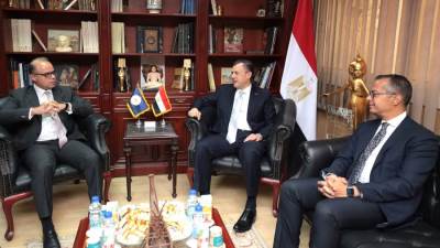 تعاون بين "السياحة" و"الرقابة المالية" لبحث نمو شركات القطاع السياحي