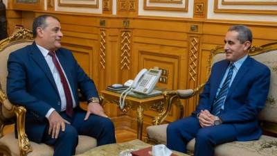 "وزير الإنتاج الحربى" يلتقى "محافظ الغربية" لمتابعة موضوعات التعاون