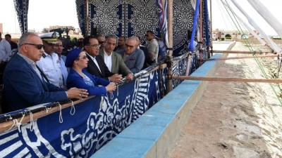 مدبولي يستعرض مع وزيرى البيئة والرى إعادة التوازن البيئى لبحيرة قارون