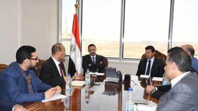 وزير الشباب يجتمع مع قادة الكشافة المصرية بمقر الوزارة بالعاصمة الإدارية