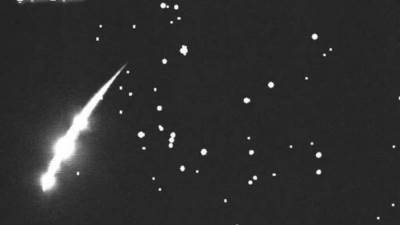 المركز الفلكي الدولي في أبو ظبي يكتشف 12 زخة شهابية جديدة