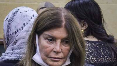  مرفت امين تظهر بملامح الشيخوخه في عزاء الراحل علي عبد الخالق