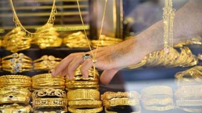 عيون الأردنيين تراقب أسعار الذهب يوميا من أجل الربح أو الادخار