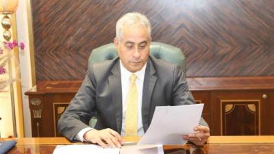 شحاته في أول زيارة له لمقر "الوزارة" بعد توليه حقيبة "القوى العاملة"