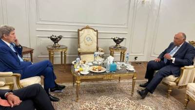 وزير الخارجية يلتقي الرئيس المعين للدورة 27 لمؤتمر تغير المناخ