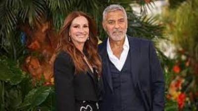 جورج كلوني وجوليا روبرتس يجتمعان مجددا في أول فيلم كوميدي لهما