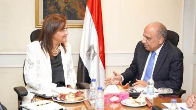 وزيرا قطاع الأعمال والتخطيط يبحثان موقف الترويج لبعض الفرص الاستثمارية بالشركات التابعة